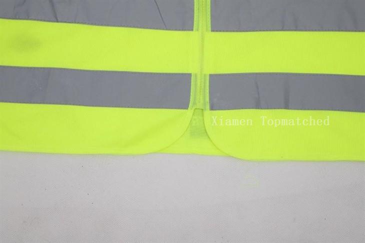 high-visibility-retroreflective-tape-stitching-detail